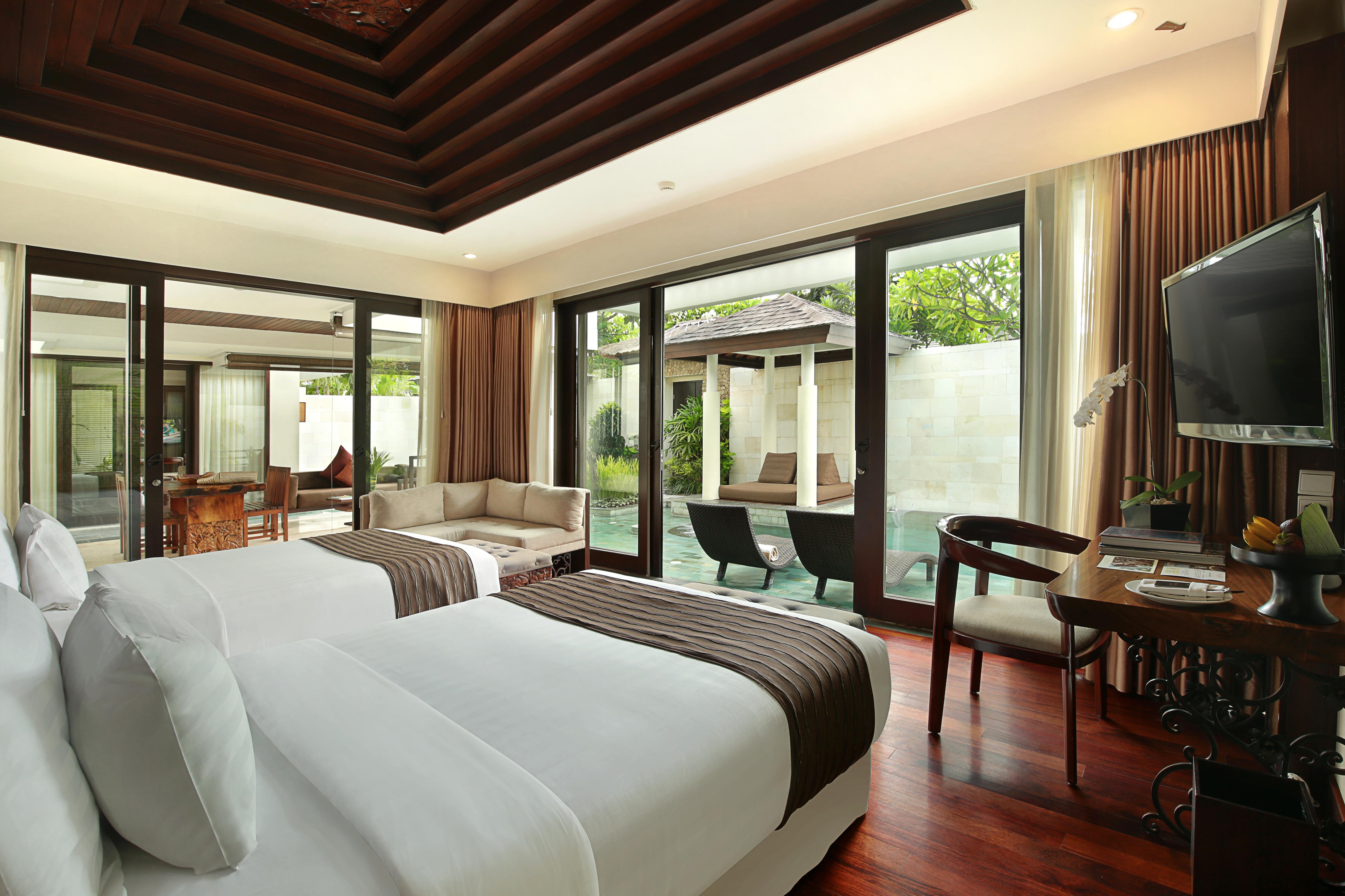 The Seminyak Beach Resort & Spa Екстер'єр фото A bedroom at the resort